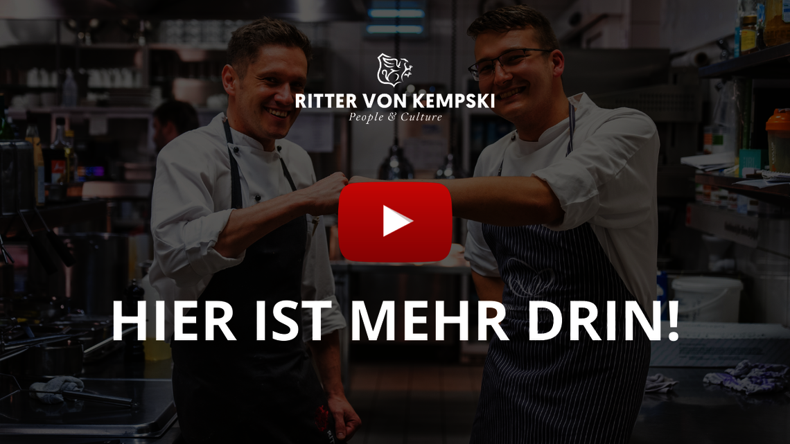 Hier startet ein Video über das Arbeiten im Service der Ritter von Kempski Privathotels.