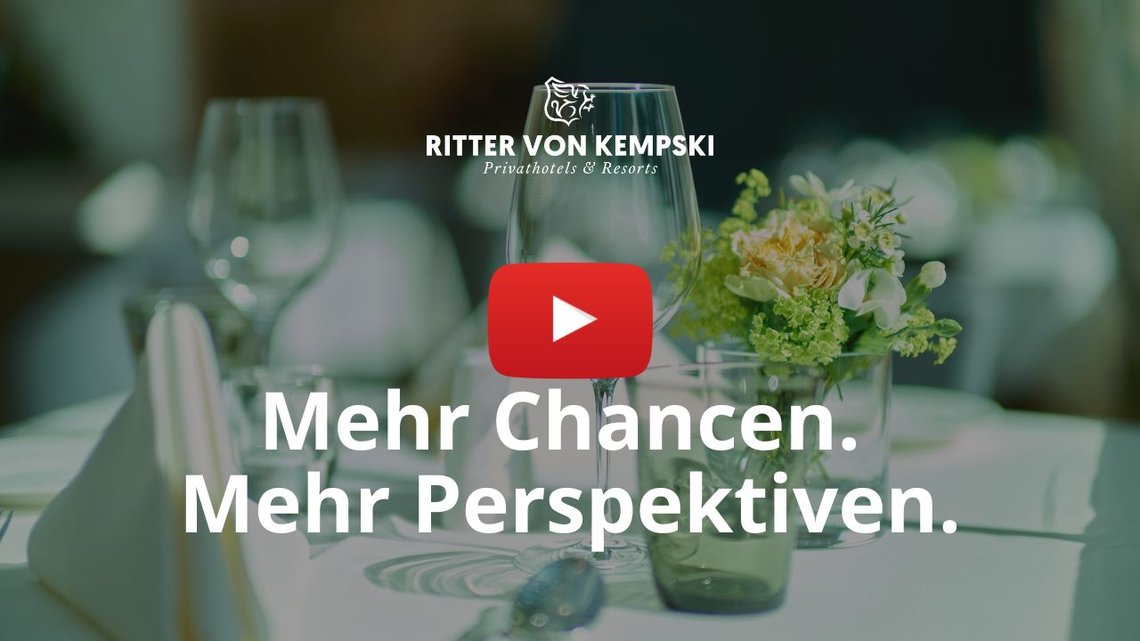 Hier startet ein Video über das Arbeiten im Service der Ritter von Kempski Privathotels.